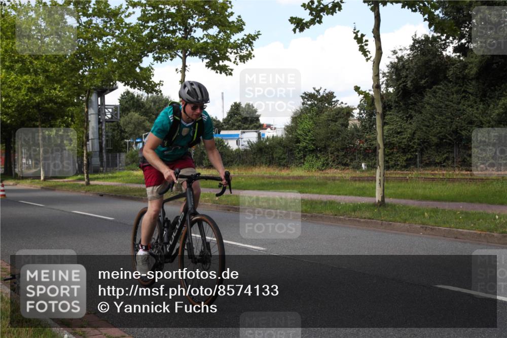 10.08.2025 - GEWOBA Citytriathlon Bremen Yannick Fuchs http://msf.ph/oto/8574133 10.08.2025 13:31:32 Radfahren 724, 968 meine-sportfotos.de