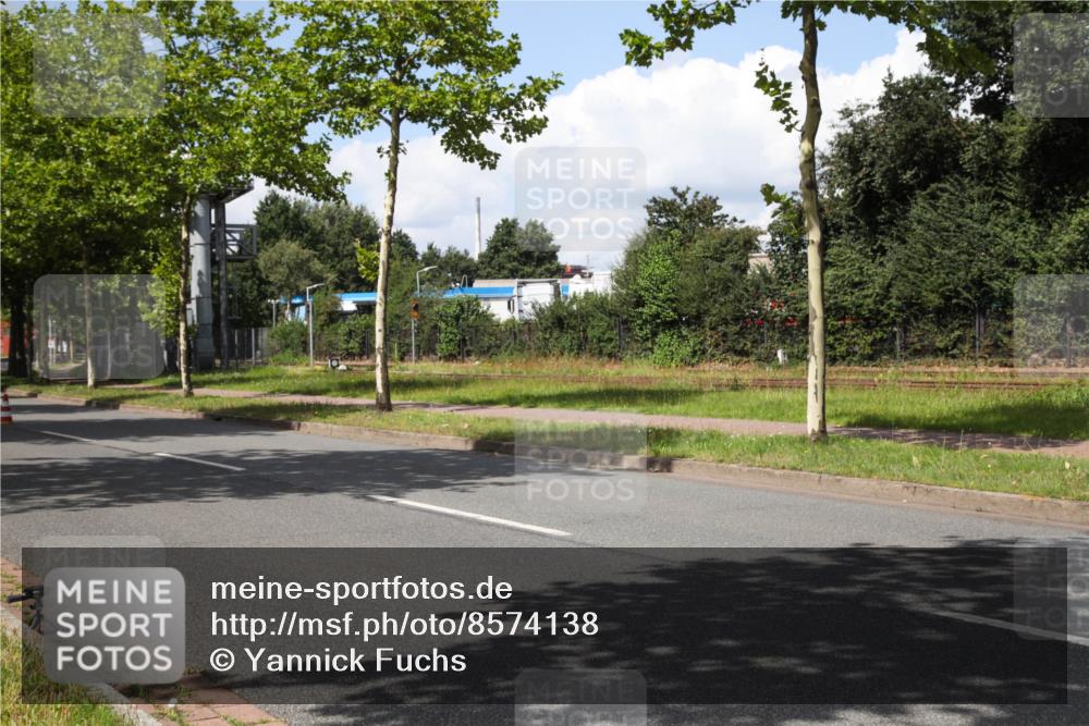 10.08.2025 - GEWOBA Citytriathlon Bremen Yannick Fuchs http://msf.ph/oto/8574138 10.08.2025 13:32:56 Radfahren  meine-sportfotos.de