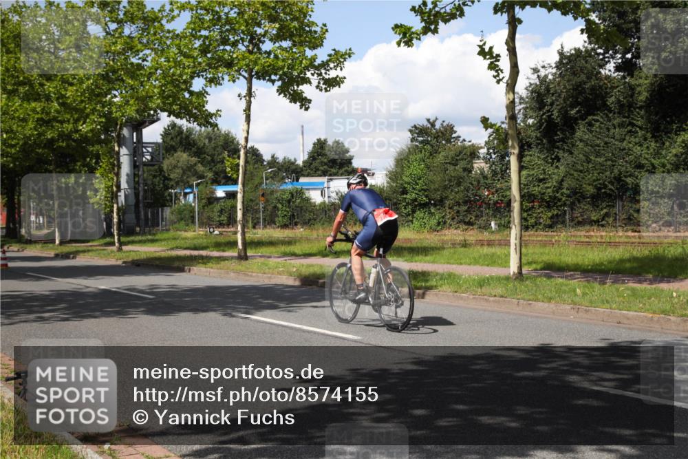 10.08.2025 - GEWOBA Citytriathlon Bremen Yannick Fuchs http://msf.ph/oto/8574155 10.08.2025 13:33:27 Radfahren  meine-sportfotos.de