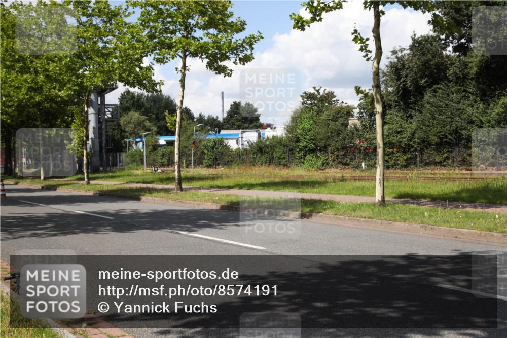 10.08.2025 - GEWOBA Citytriathlon Bremen Yannick Fuchs http://msf.ph/oto/8574191 10.08.2025 13:37:05 Radfahren  meine-sportfotos.de