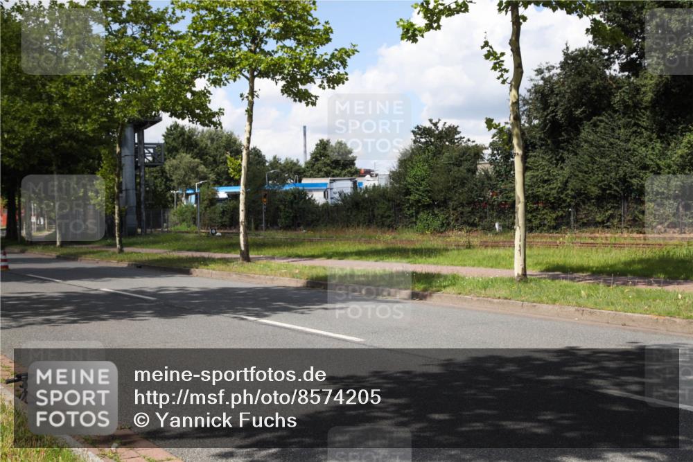 10.08.2025 - GEWOBA Citytriathlon Bremen Yannick Fuchs http://msf.ph/oto/8574205 10.08.2025 13:37:24 Radfahren  meine-sportfotos.de