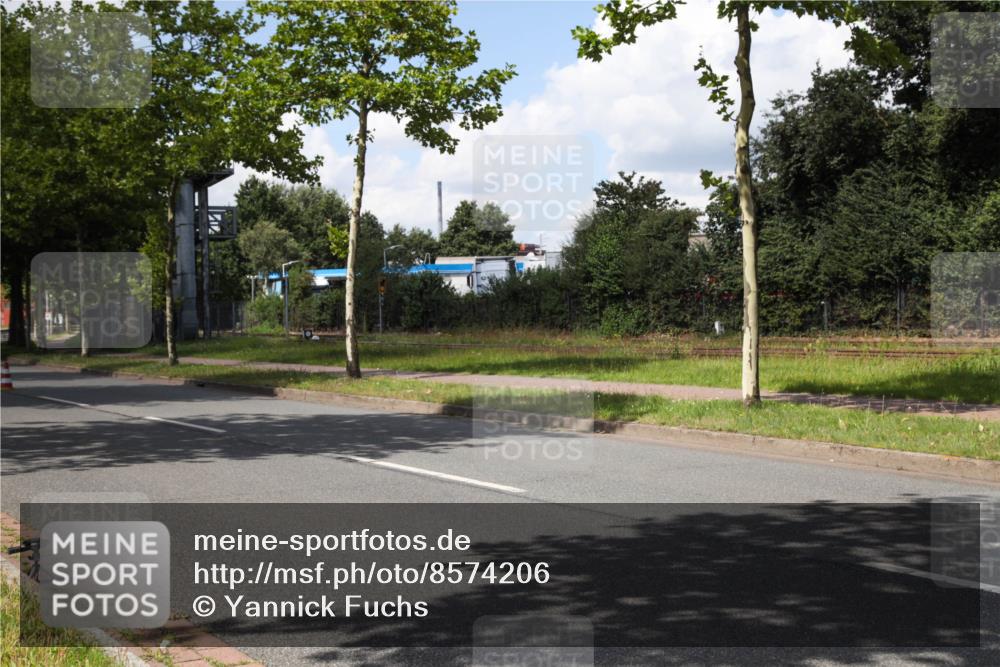 10.08.2025 - GEWOBA Citytriathlon Bremen Yannick Fuchs http://msf.ph/oto/8574206 10.08.2025 13:37:24 Radfahren  meine-sportfotos.de