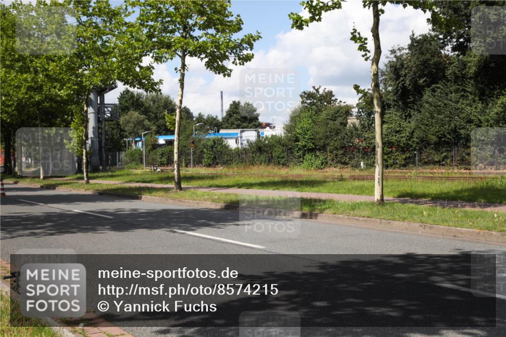 10.08.2025 - GEWOBA Citytriathlon Bremen Yannick Fuchs http://msf.ph/oto/8574215 10.08.2025 13:37:33 Radfahren  meine-sportfotos.de