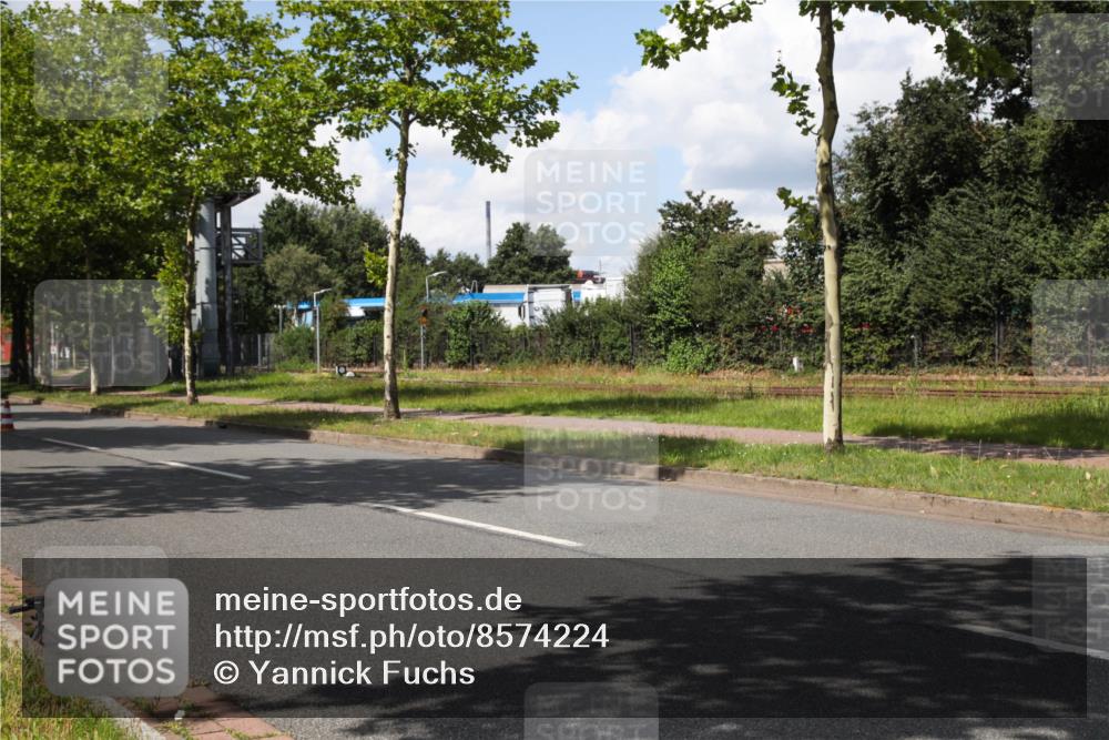 10.08.2025 - GEWOBA Citytriathlon Bremen Yannick Fuchs http://msf.ph/oto/8574224 10.08.2025 13:37:41 Radfahren  meine-sportfotos.de