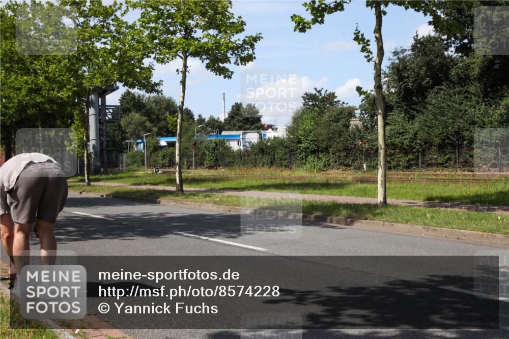 10.08.2025 - GEWOBA Citytriathlon Bremen Yannick Fuchs http://msf.ph/oto/8574228 10.08.2025 14:05:06 Radfahren  meine-sportfotos.de