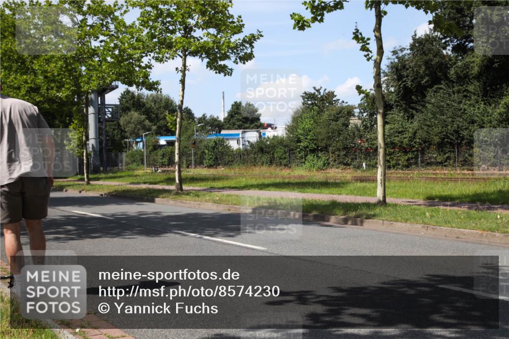 10.08.2025 - GEWOBA Citytriathlon Bremen Yannick Fuchs http://msf.ph/oto/8574230 10.08.2025 14:05:08 Radfahren  meine-sportfotos.de