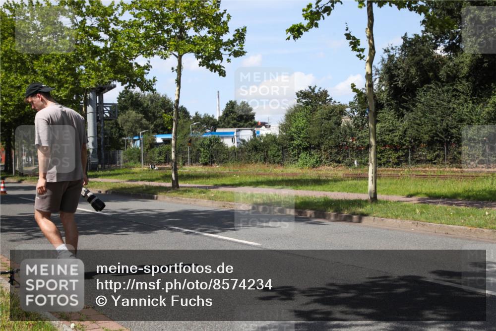 10.08.2025 - GEWOBA Citytriathlon Bremen Yannick Fuchs http://msf.ph/oto/8574234 10.08.2025 14:05:48 Radfahren 11 meine-sportfotos.de