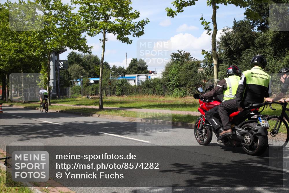 10.08.2025 - GEWOBA Citytriathlon Bremen Yannick Fuchs http://msf.ph/oto/8574282 10.08.2025 14:11:22 Radfahren 70, 161 meine-sportfotos.de