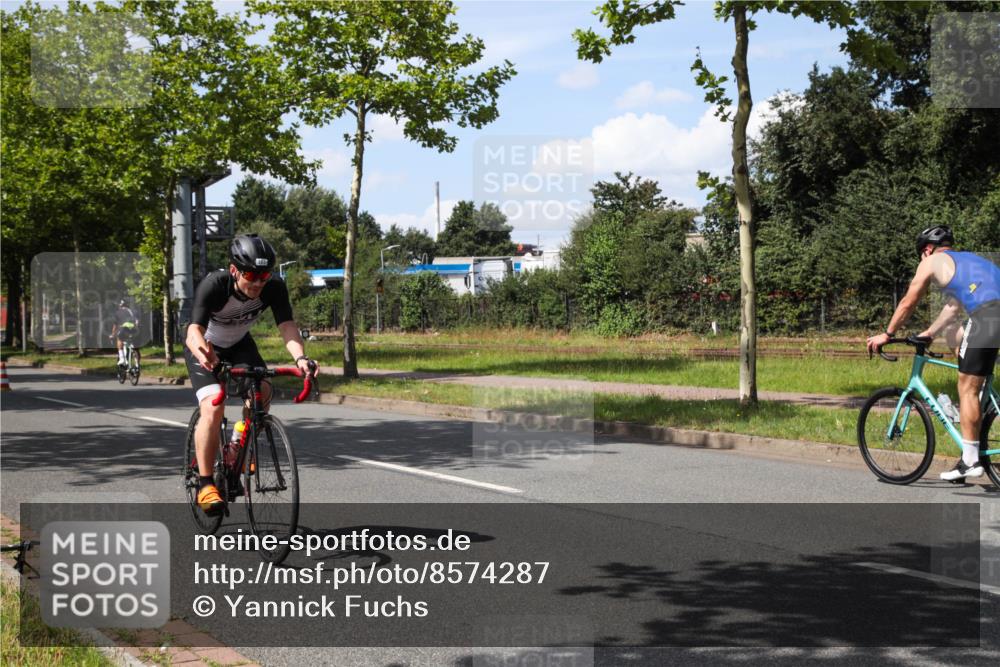 10.08.2025 - GEWOBA Citytriathlon Bremen Yannick Fuchs http://msf.ph/oto/8574287 10.08.2025 14:11:28 Radfahren 70, 161 meine-sportfotos.de