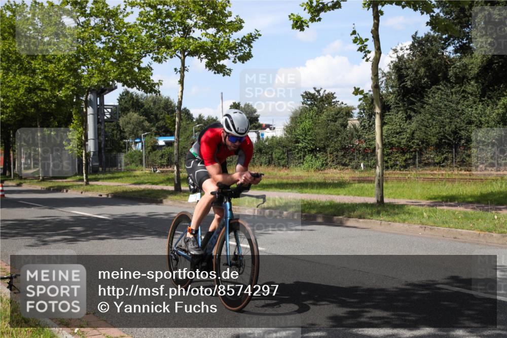 10.08.2025 - GEWOBA Citytriathlon Bremen Yannick Fuchs http://msf.ph/oto/8574297 10.08.2025 14:11:54 Radfahren 12, 156, 168 meine-sportfotos.de