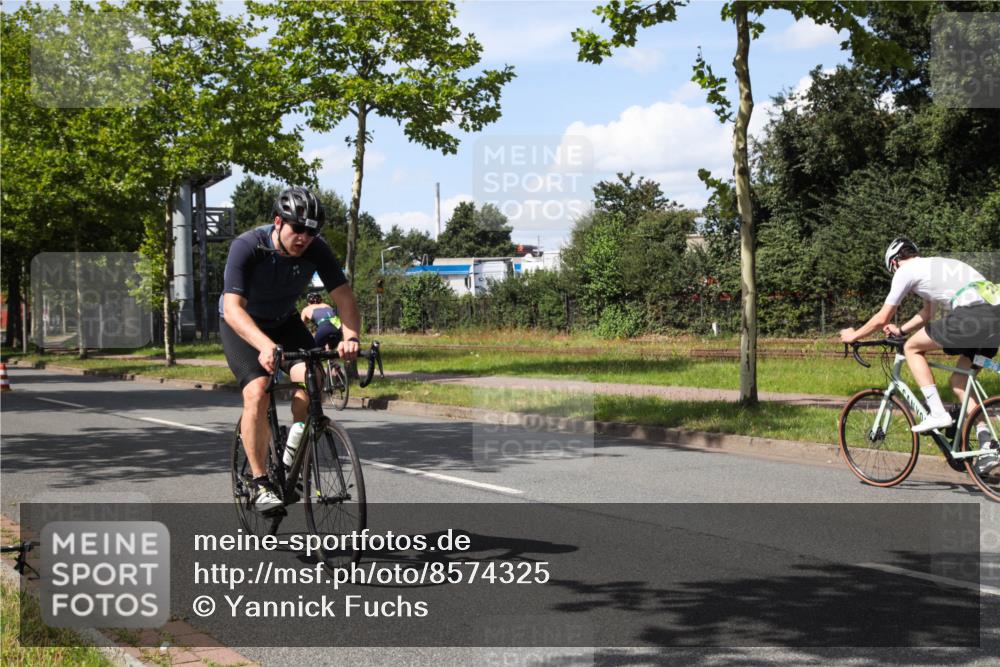 10.08.2025 - GEWOBA Citytriathlon Bremen Yannick Fuchs http://msf.ph/oto/8574325 10.08.2025 14:12:32 Radfahren 10, 33, 42, 66, 155, 171, 178 meine-sportfotos.de