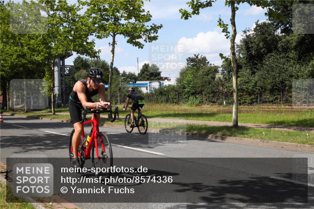 10.08.2025 - GEWOBA Citytriathlon Bremen Yannick Fuchs http://msf.ph/oto/8574336 10.08.2025 14:12:43 Radfahren 66, 117, 148, 155, 178 meine-sportfotos.de