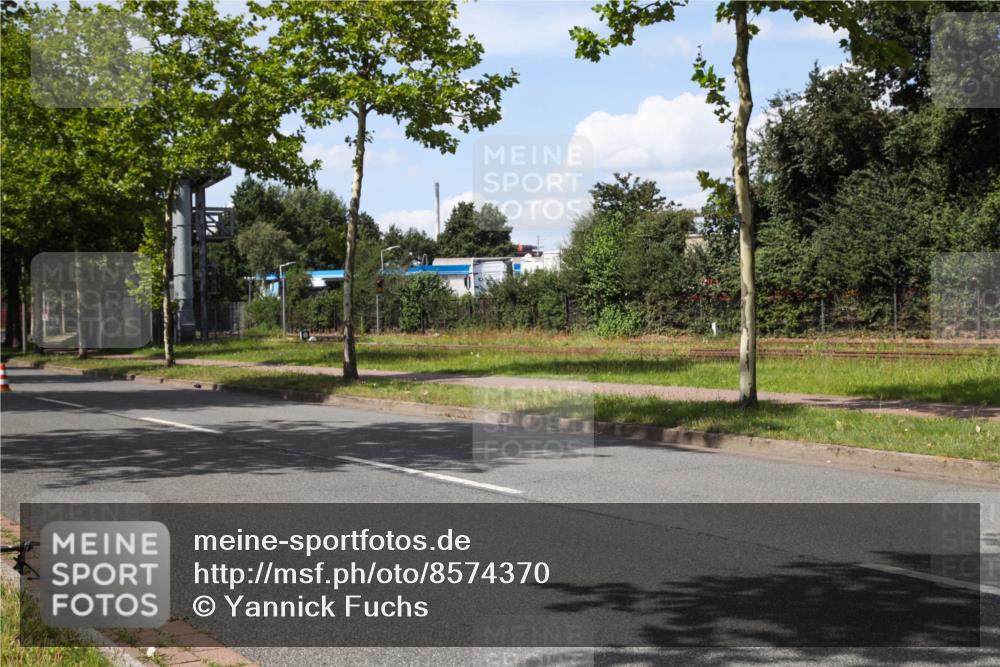 10.08.2025 - GEWOBA Citytriathlon Bremen Yannick Fuchs http://msf.ph/oto/8574370 10.08.2025 14:13:09 Radfahren 8, 95, 104, 107 meine-sportfotos.de