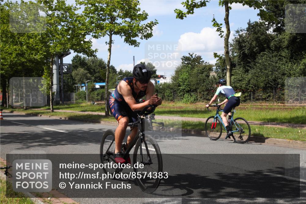 10.08.2025 - GEWOBA Citytriathlon Bremen Yannick Fuchs http://msf.ph/oto/8574383 10.08.2025 14:13:41 Radfahren 14, 44, 112 meine-sportfotos.de