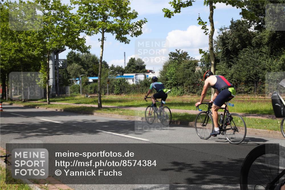 10.08.2025 - GEWOBA Citytriathlon Bremen Yannick Fuchs http://msf.ph/oto/8574384 10.08.2025 14:13:41 Radfahren 14, 44, 112 meine-sportfotos.de