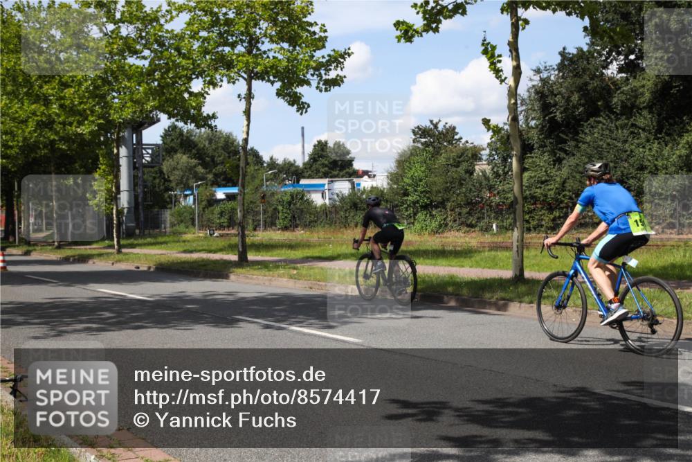 10.08.2025 - GEWOBA Citytriathlon Bremen Yannick Fuchs http://msf.ph/oto/8574417 10.08.2025 14:14:08 Radfahren  meine-sportfotos.de