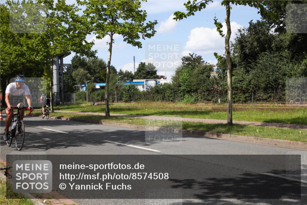 10.08.2025 - GEWOBA Citytriathlon Bremen Yannick Fuchs http://msf.ph/oto/8574508 10.08.2025 14:14:53 Radfahren 37, 68, 82, 96, 105, 113, 151, 226 meine-sportfotos.de