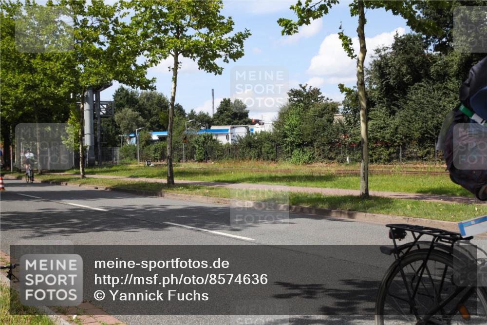 10.08.2025 - GEWOBA Citytriathlon Bremen Yannick Fuchs http://msf.ph/oto/8574636 10.08.2025 14:16:07 Radfahren 2, 23, 24, 38, 43, 46, 62, 65, 92, 129, 271 meine-sportfotos.de