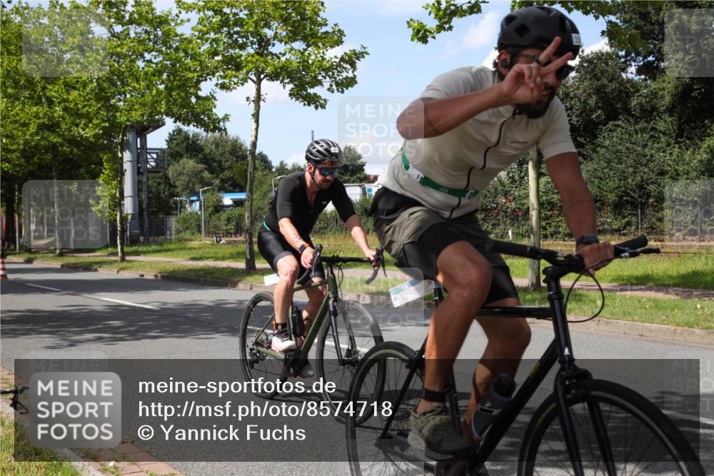 10.08.2025 - GEWOBA Citytriathlon Bremen Yannick Fuchs http://msf.ph/oto/8574718 10.08.2025 14:16:35 Radfahren 31, 57, 63, 64, 121, 144, 152, 173 meine-sportfotos.de