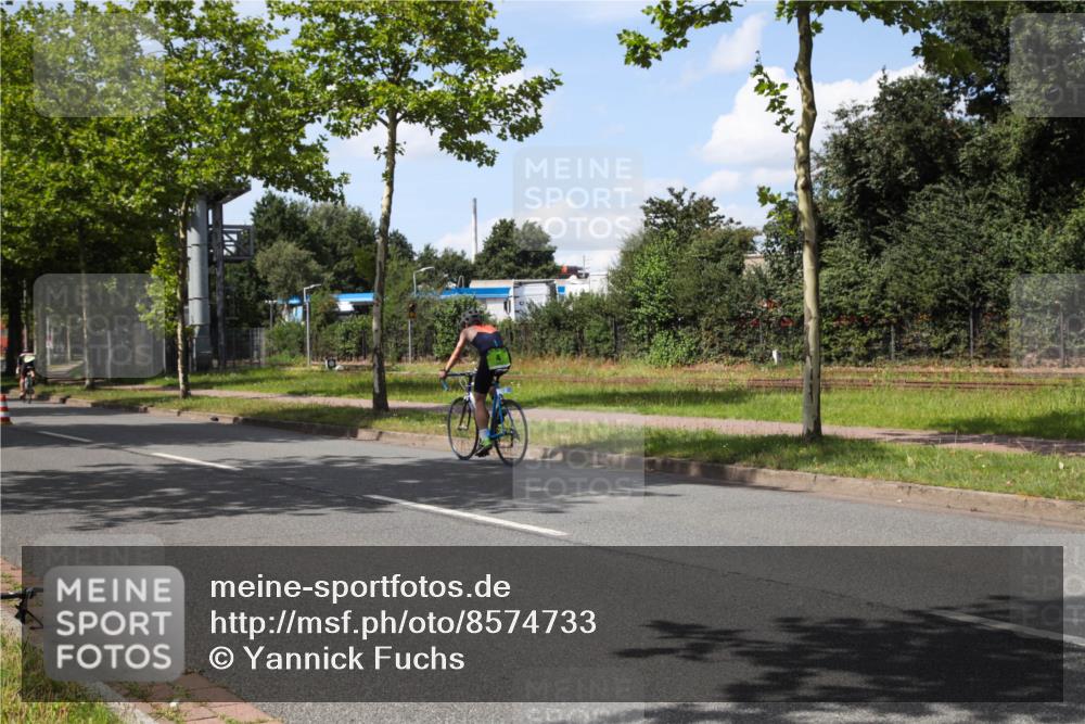 10.08.2025 - GEWOBA Citytriathlon Bremen Yannick Fuchs http://msf.ph/oto/8574733 10.08.2025 14:16:40 Radfahren 20, 31, 41, 64, 121, 144, 152, 173 meine-sportfotos.de