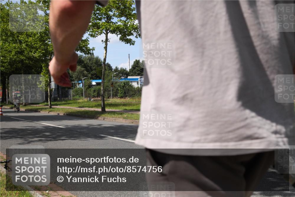 10.08.2025 - GEWOBA Citytriathlon Bremen Yannick Fuchs http://msf.ph/oto/8574756 10.08.2025 14:16:47 Radfahren 20, 32, 41 meine-sportfotos.de