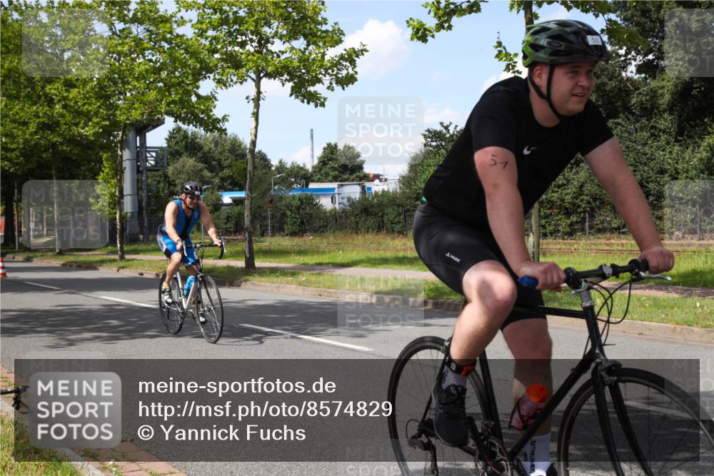 10.08.2025 - GEWOBA Citytriathlon Bremen Yannick Fuchs http://msf.ph/oto/8574829 10.08.2025 14:17:58 Radfahren 51, 91, 214, 240, 263 meine-sportfotos.de