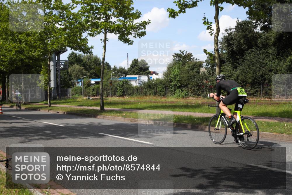 10.08.2025 - GEWOBA Citytriathlon Bremen Yannick Fuchs http://msf.ph/oto/8574844 10.08.2025 14:18:05 Radfahren 51, 91, 214, 240, 263 meine-sportfotos.de