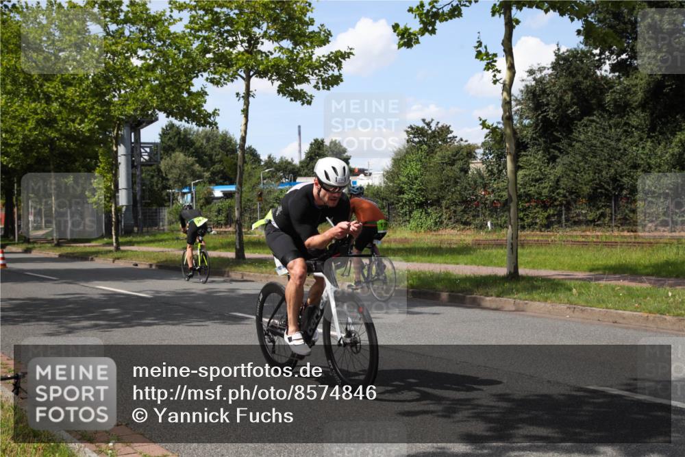 10.08.2025 - GEWOBA Citytriathlon Bremen Yannick Fuchs http://msf.ph/oto/8574846 10.08.2025 14:18:07 Radfahren 51, 91, 214, 240, 263, 295 meine-sportfotos.de