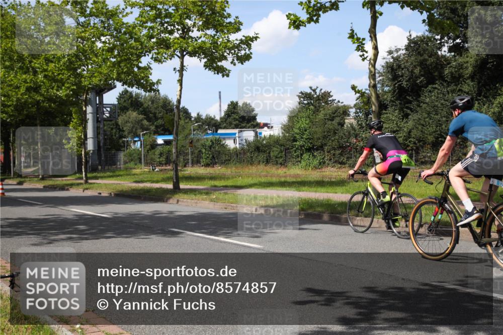 10.08.2025 - GEWOBA Citytriathlon Bremen Yannick Fuchs http://msf.ph/oto/8574857 10.08.2025 14:18:19 Radfahren 47, 75, 94, 100, 147, 214, 255, 295 meine-sportfotos.de