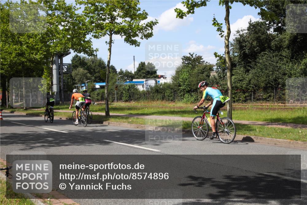 10.08.2025 - GEWOBA Citytriathlon Bremen Yannick Fuchs http://msf.ph/oto/8574896 10.08.2025 14:18:50 Radfahren 30, 50, 81, 106, 116, 261, 264, 314 meine-sportfotos.de