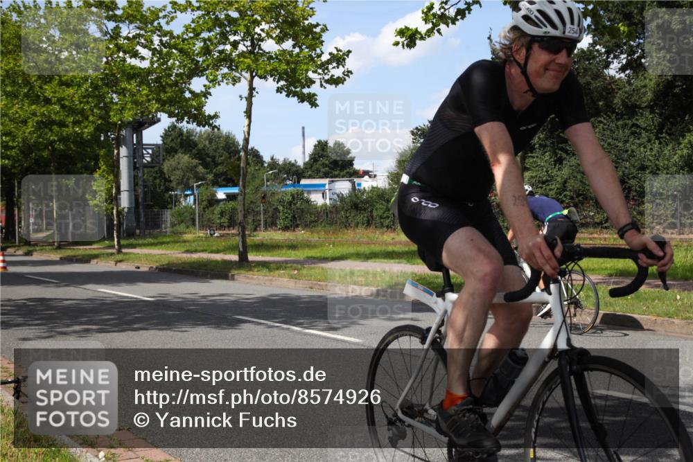 10.08.2025 - GEWOBA Citytriathlon Bremen Yannick Fuchs http://msf.ph/oto/8574926 10.08.2025 14:19:17 Radfahren 124, 126, 139, 162, 201, 227, 239, 254 meine-sportfotos.de