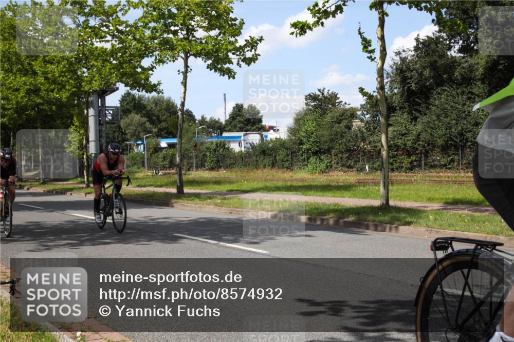 10.08.2025 - GEWOBA Citytriathlon Bremen Yannick Fuchs http://msf.ph/oto/8574932 10.08.2025 14:19:22 Radfahren 124, 126, 162, 201, 227, 239, 254 meine-sportfotos.de