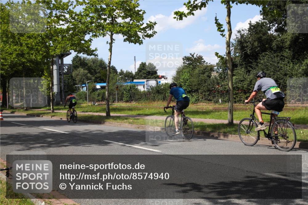 10.08.2025 - GEWOBA Citytriathlon Bremen Yannick Fuchs http://msf.ph/oto/8574940 10.08.2025 14:19:24 Radfahren 84, 124, 126, 162, 201, 227, 239, 254 meine-sportfotos.de