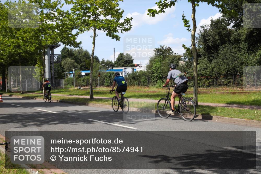 10.08.2025 - GEWOBA Citytriathlon Bremen Yannick Fuchs http://msf.ph/oto/8574941 10.08.2025 14:19:25 Radfahren 84, 124, 126, 162, 201, 227, 239, 254 meine-sportfotos.de
