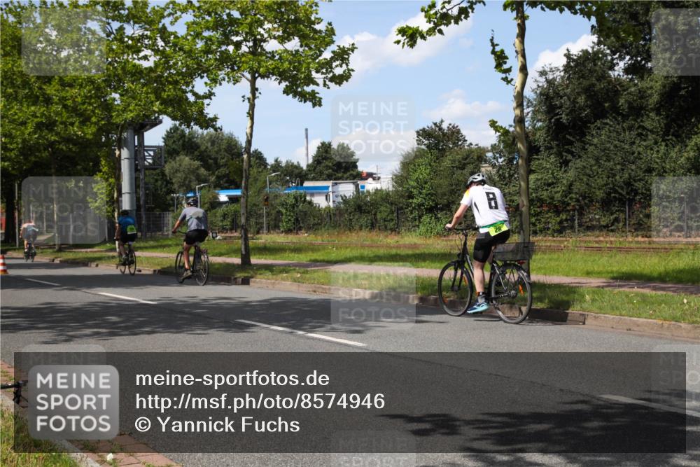 10.08.2025 - GEWOBA Citytriathlon Bremen Yannick Fuchs http://msf.ph/oto/8574946 10.08.2025 14:19:26 Radfahren 84, 124, 126, 162, 201, 227, 239, 254 meine-sportfotos.de