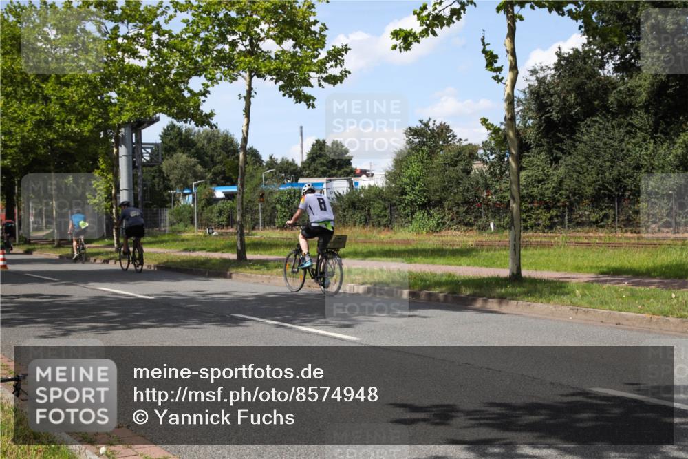 10.08.2025 - GEWOBA Citytriathlon Bremen Yannick Fuchs http://msf.ph/oto/8574948 10.08.2025 14:19:27 Radfahren 84, 124, 126, 162, 201, 227, 239, 254 meine-sportfotos.de