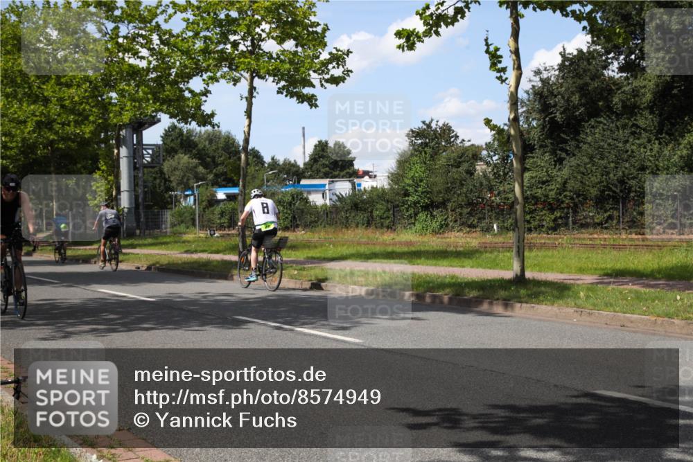 10.08.2025 - GEWOBA Citytriathlon Bremen Yannick Fuchs http://msf.ph/oto/8574949 10.08.2025 14:19:27 Radfahren 84, 124, 126, 162, 201, 227, 239, 254 meine-sportfotos.de