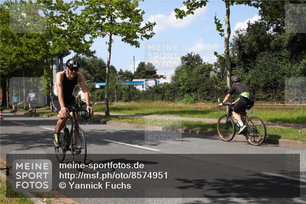 10.08.2025 - GEWOBA Citytriathlon Bremen Yannick Fuchs http://msf.ph/oto/8574951 10.08.2025 14:19:28 Radfahren 84, 124, 126, 162, 201, 227, 239, 254 meine-sportfotos.de