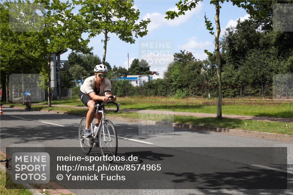 10.08.2025 - GEWOBA Citytriathlon Bremen Yannick Fuchs http://msf.ph/oto/8574965 10.08.2025 14:19:37 Radfahren 59, 84, 170, 174, 227, 287 meine-sportfotos.de
