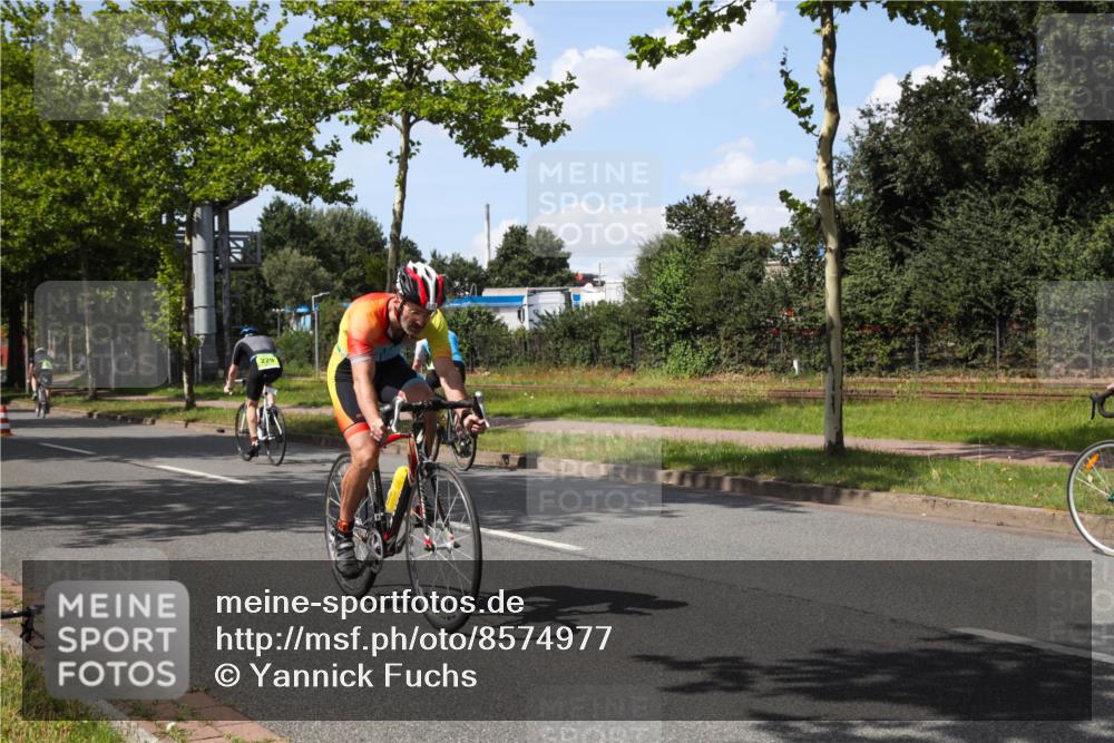 10.08.2025 - GEWOBA Citytriathlon Bremen Yannick Fuchs http://msf.ph/oto/8574977 10.08.2025 14:19:45 Radfahren 36, 59, 84, 170, 174, 287 meine-sportfotos.de