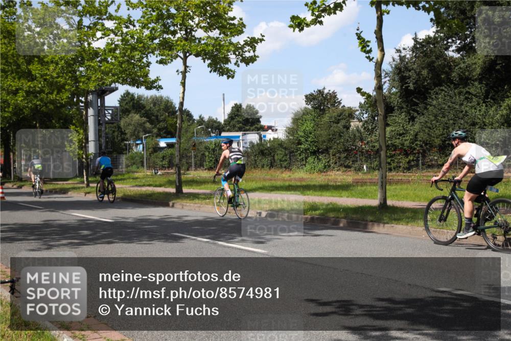 10.08.2025 - GEWOBA Citytriathlon Bremen Yannick Fuchs http://msf.ph/oto/8574981 10.08.2025 14:19:46 Radfahren 36, 59, 84, 170, 174, 287 meine-sportfotos.de