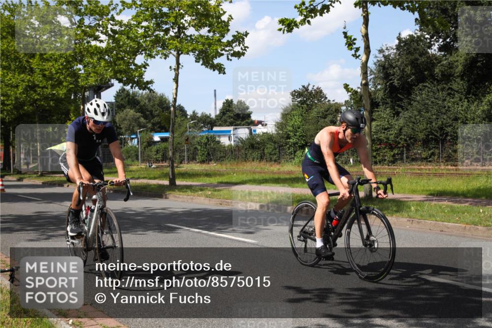 10.08.2025 - GEWOBA Citytriathlon Bremen Yannick Fuchs http://msf.ph/oto/8575015 10.08.2025 14:20:15 Radfahren 18, 29, 52, 130, 195, 197, 238, 256, 257 meine-sportfotos.de