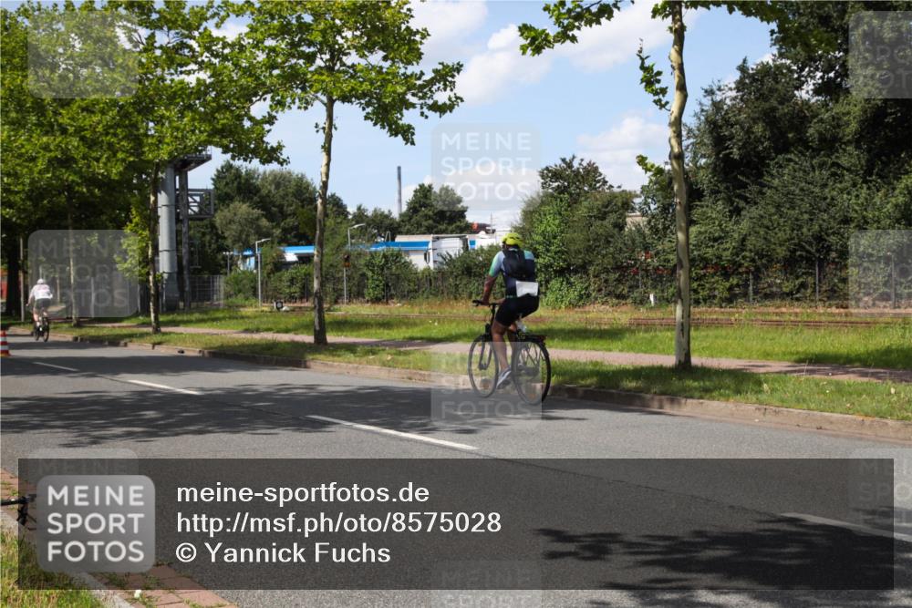 10.08.2025 - GEWOBA Citytriathlon Bremen Yannick Fuchs http://msf.ph/oto/8575028 10.08.2025 14:20:33 Radfahren 11, 28, 29, 35, 67, 69, 80, 216, 229, 274, 281 meine-sportfotos.de