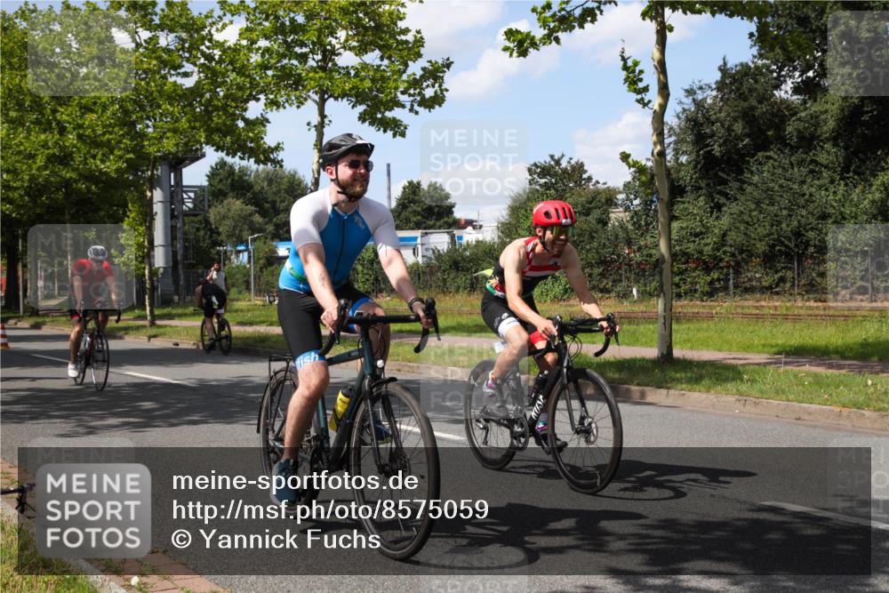 10.08.2025 - GEWOBA Citytriathlon Bremen Yannick Fuchs http://msf.ph/oto/8575059 10.08.2025 14:21:00 Radfahren 6, 19, 56, 61, 73, 110, 142, 145, 157, 191, 266, 272, 312 meine-sportfotos.de
