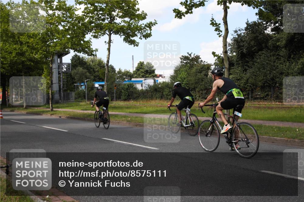 10.08.2025 - GEWOBA Citytriathlon Bremen Yannick Fuchs http://msf.ph/oto/8575111 10.08.2025 14:21:28 Radfahren 9, 140, 177 meine-sportfotos.de