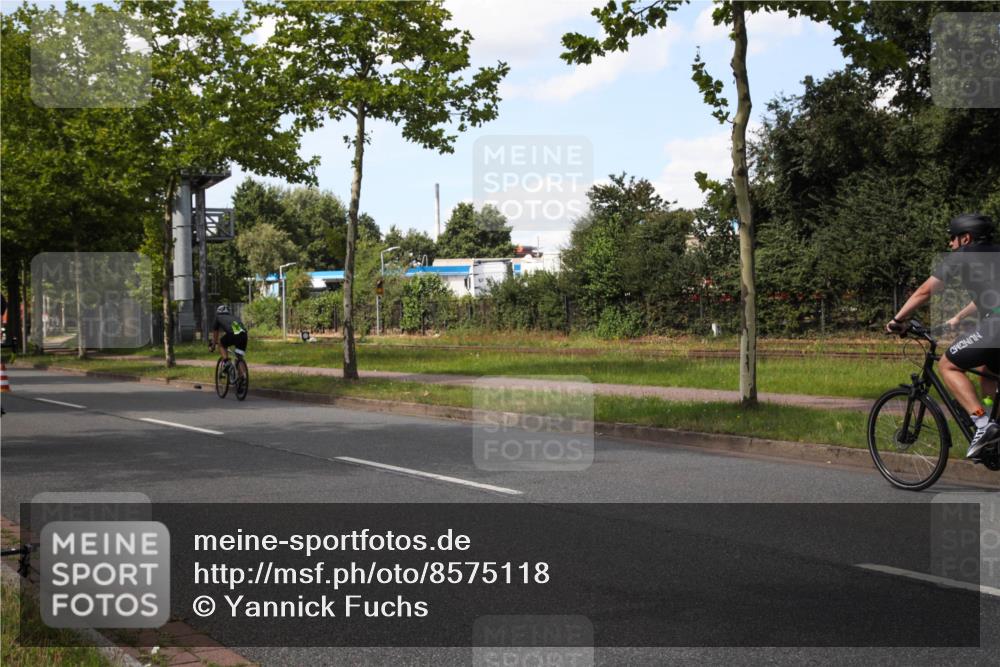 10.08.2025 - GEWOBA Citytriathlon Bremen Yannick Fuchs http://msf.ph/oto/8575118 10.08.2025 14:21:40 Radfahren 9, 140, 160, 177, 211, 334 meine-sportfotos.de