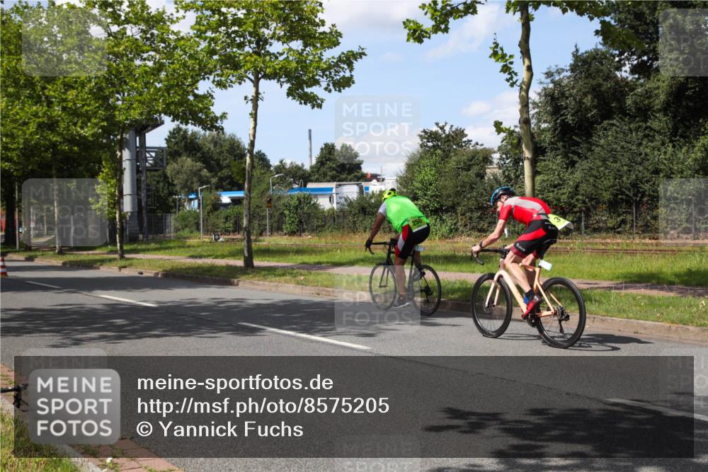 10.08.2025 - GEWOBA Citytriathlon Bremen Yannick Fuchs http://msf.ph/oto/8575205 10.08.2025 14:22:37 Radfahren 86, 204, 217, 242, 259, 262, 297 meine-sportfotos.de