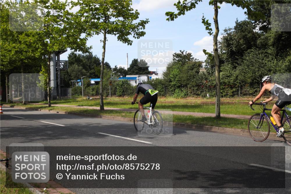 10.08.2025 - GEWOBA Citytriathlon Bremen Yannick Fuchs http://msf.ph/oto/8575278 10.08.2025 14:23:38 Radfahren 99, 128, 158, 205, 234, 250, 251, 317 meine-sportfotos.de