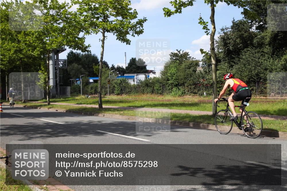 10.08.2025 - GEWOBA Citytriathlon Bremen Yannick Fuchs http://msf.ph/oto/8575298 10.08.2025 14:23:47 Radfahren 128, 158, 205, 234 meine-sportfotos.de