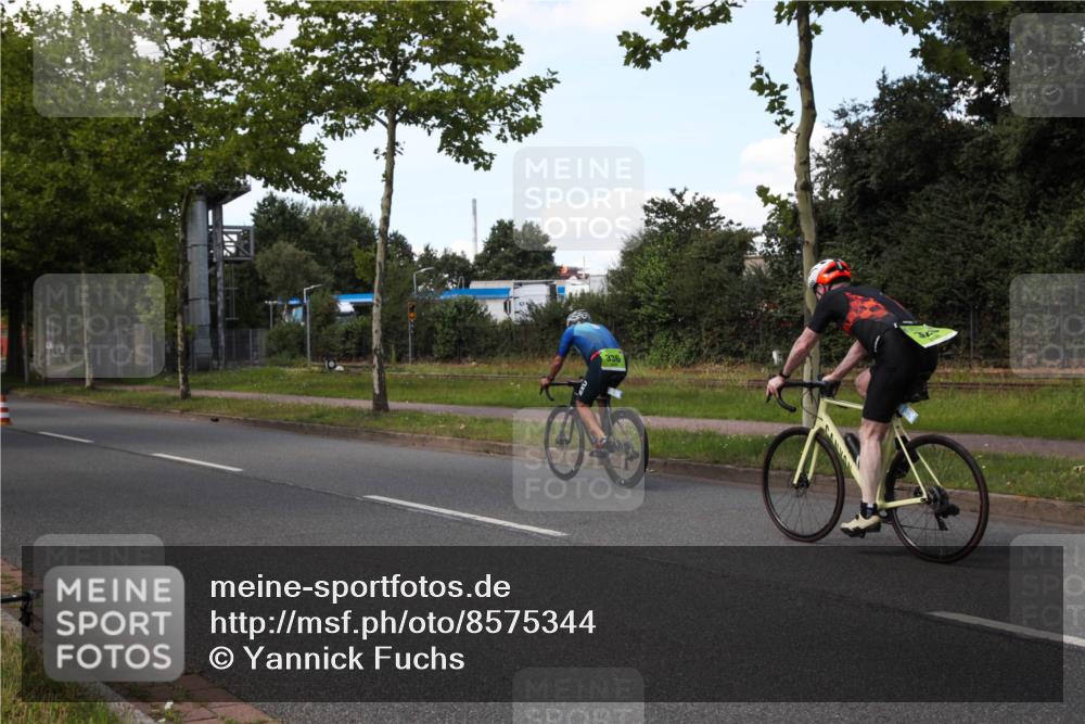 10.08.2025 - GEWOBA Citytriathlon Bremen Yannick Fuchs http://msf.ph/oto/8575344 10.08.2025 14:24:24 Radfahren 3, 169, 436, 474 meine-sportfotos.de